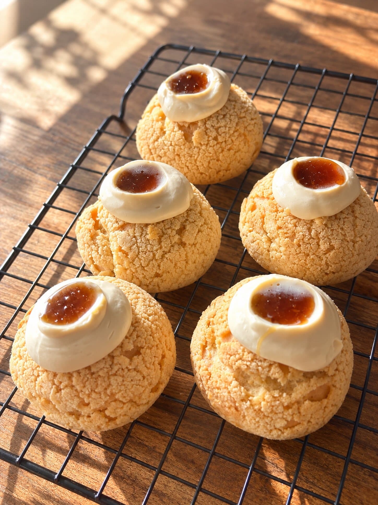 Baking feels more like science than art to me. I love experimenting with different flavors and seeing what happens when they come together. Hongcha — Brown Sugar Black Tea. Deep black tea, warm brown sugar, creamy and not overly sweet. Definitely a must-try!